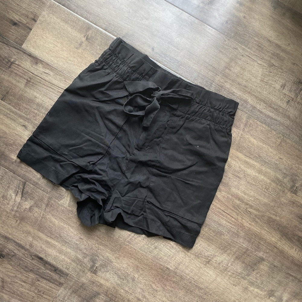 Socialite Women’s shorts